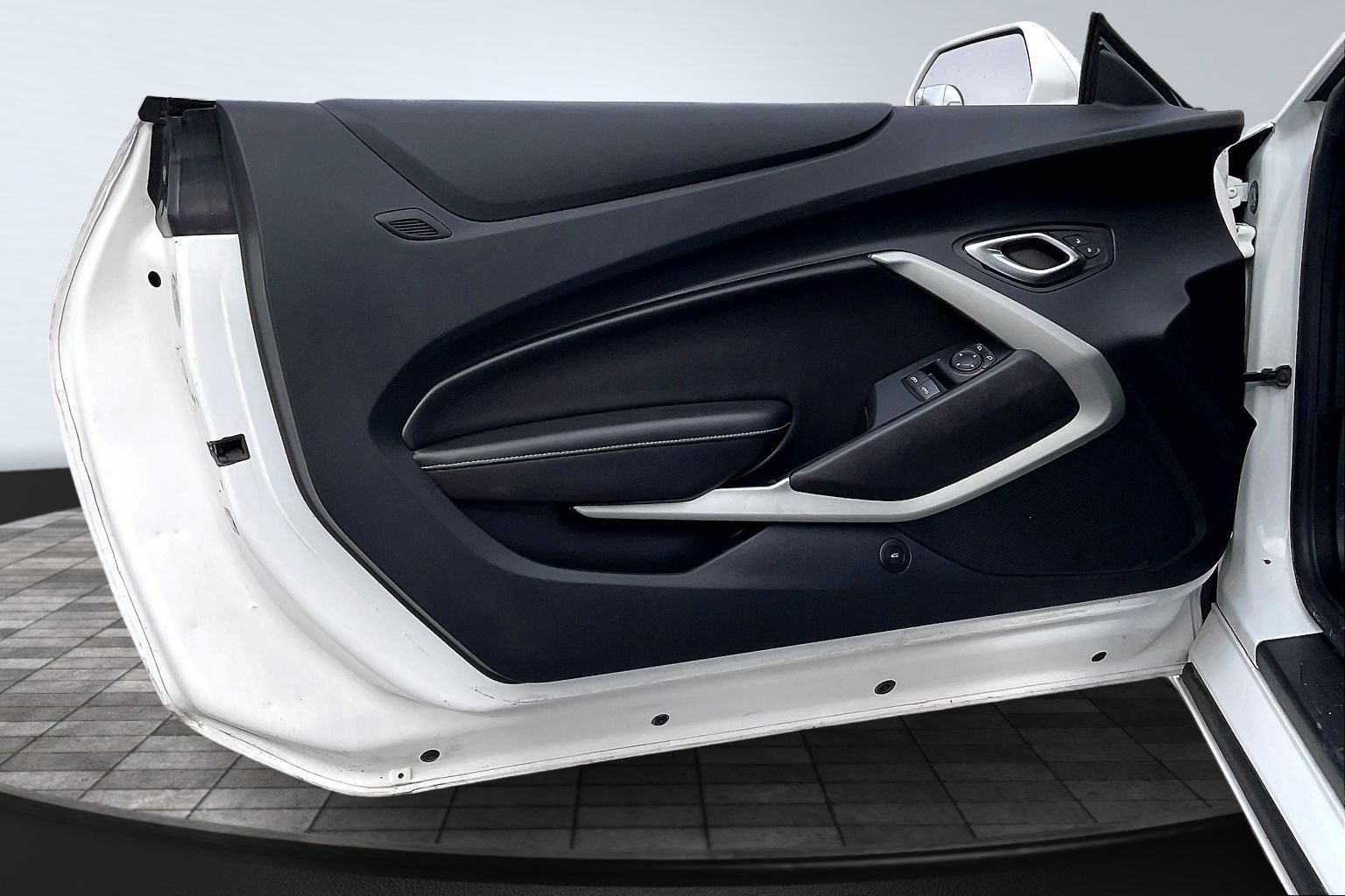 2018 CHEVROLET CAMARO - Image 16