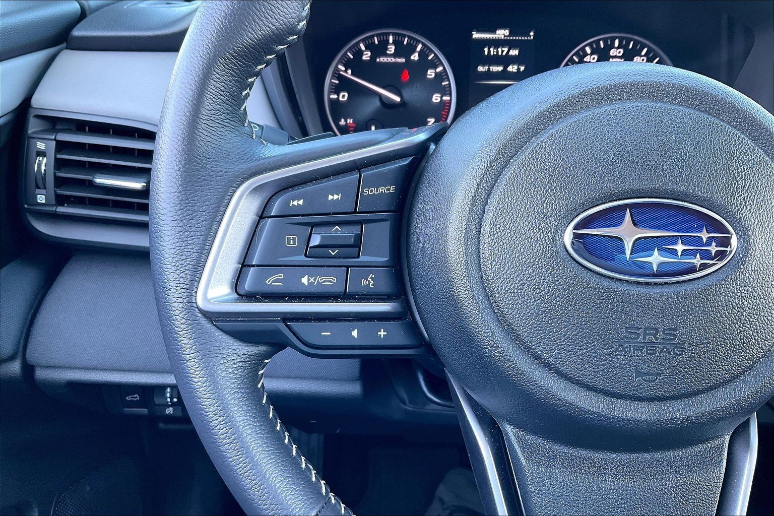 2025 SUBARU OUTBACK - Image 19