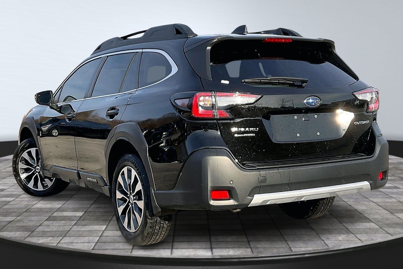 2025 SUBARU OUTBACK - Image 11