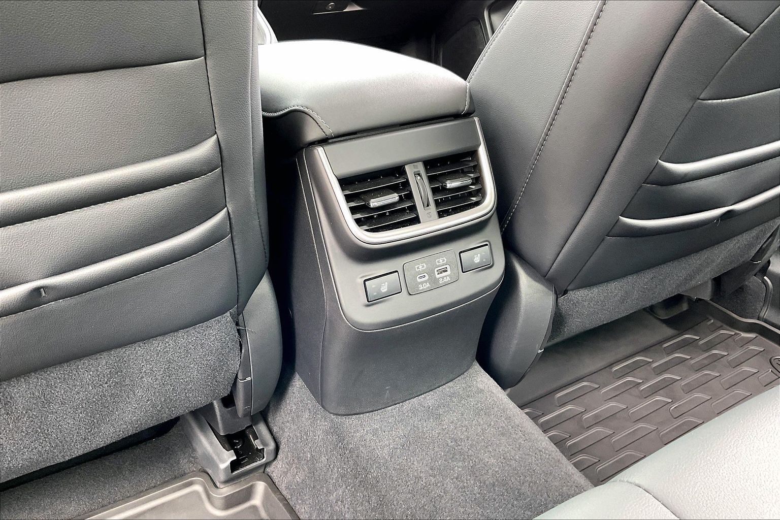 2025 SUBARU LEGACY - Image 24