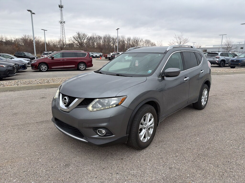 Used 2016 Nissan Rogue SV SUV
