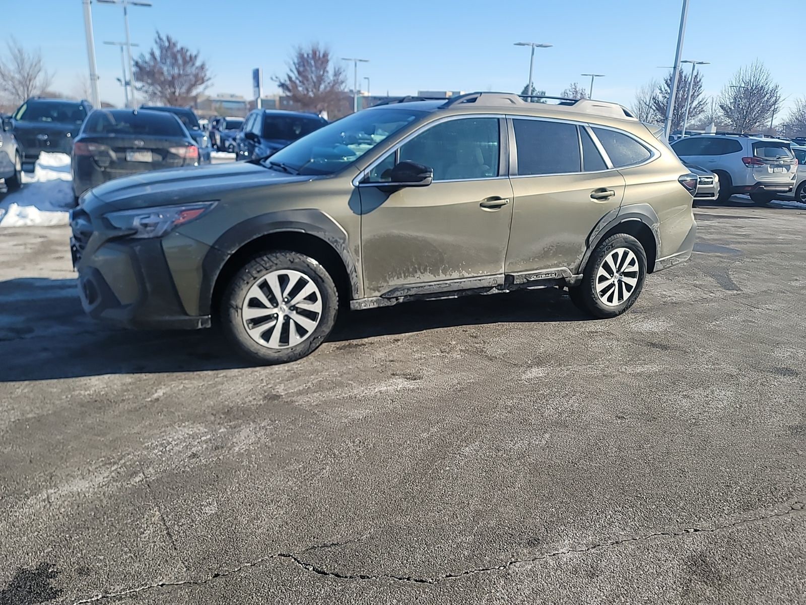 2024 Subaru Outback Premium's photo