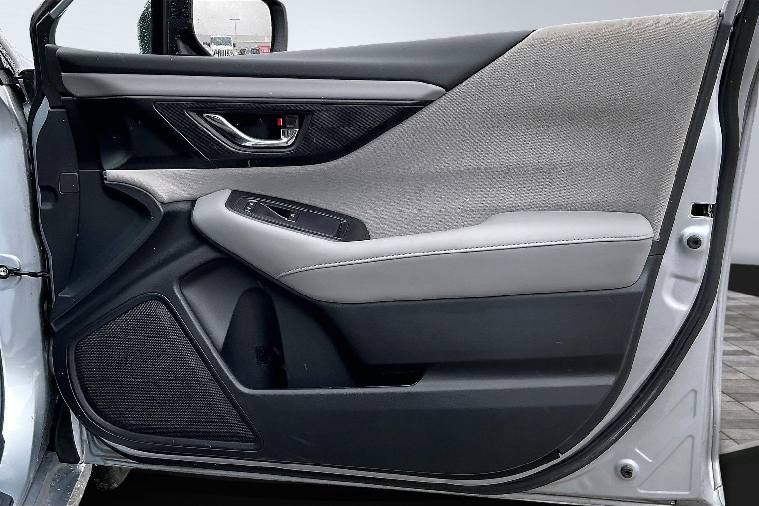 2025 SUBARU LEGACY - Image 17