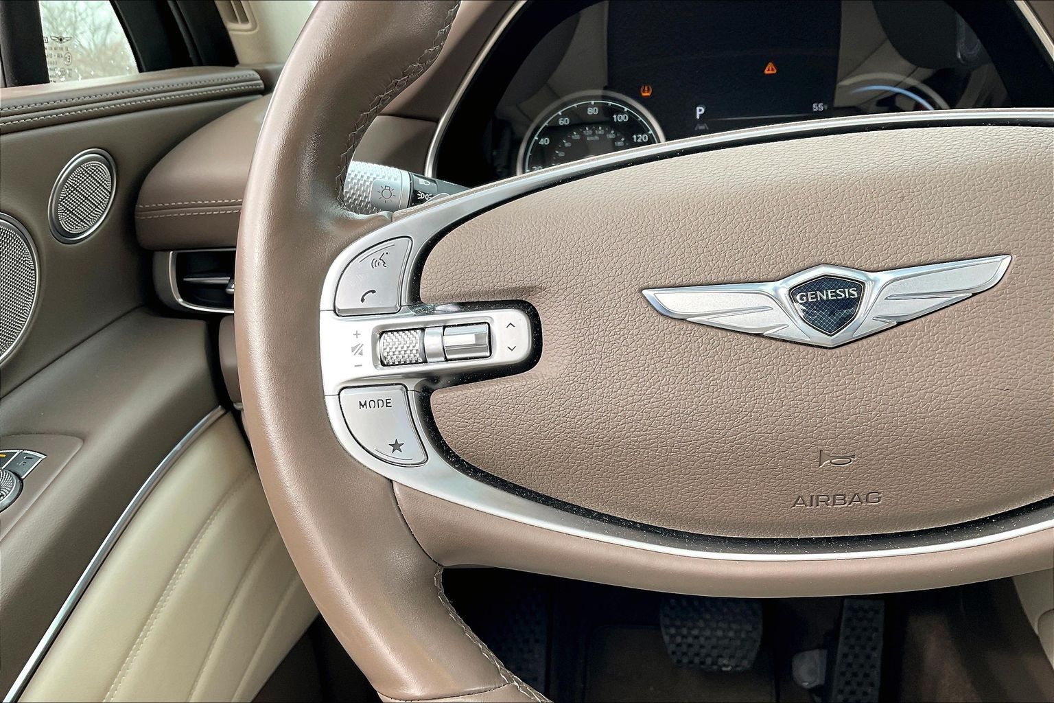 2023 GENESIS GV80 - Image 19