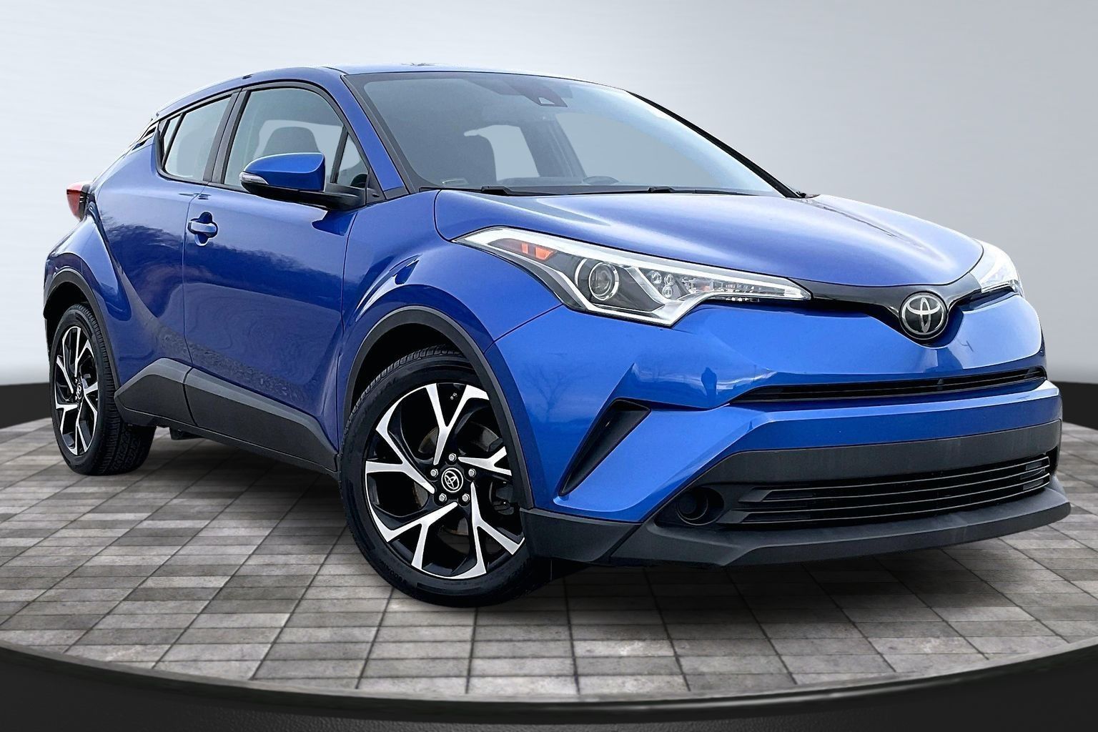 2018 TOYOTA C-HR - Image 10