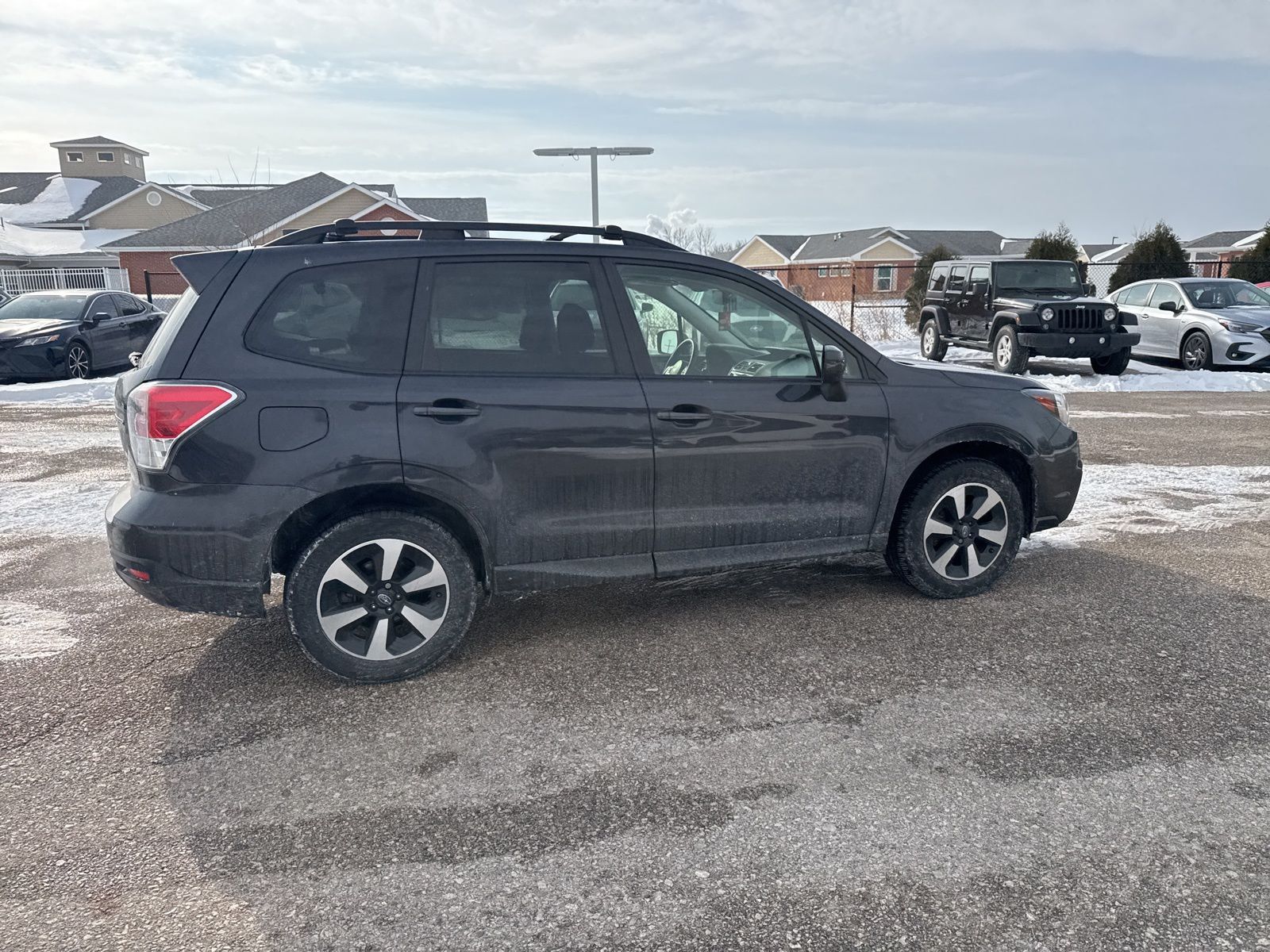 2018 SUBARU FORESTER - Image 12