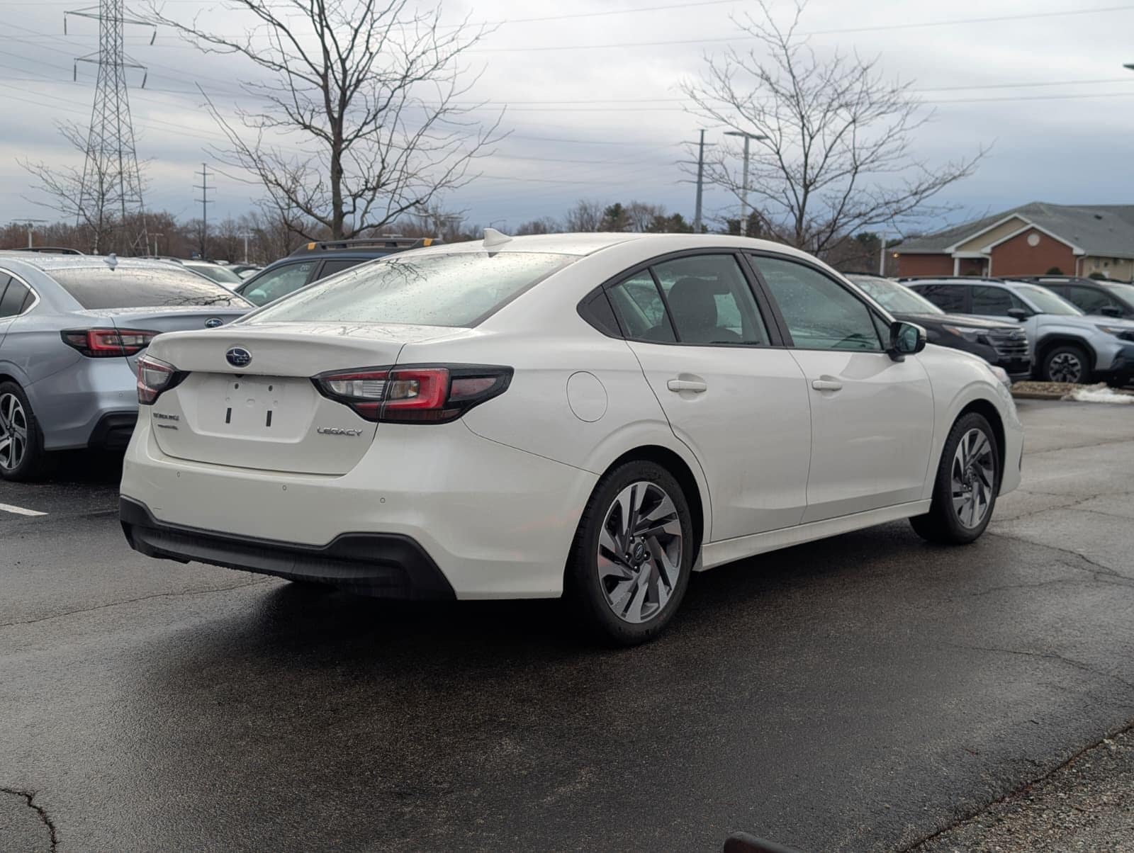 2025 SUBARU LEGACY - Image 9