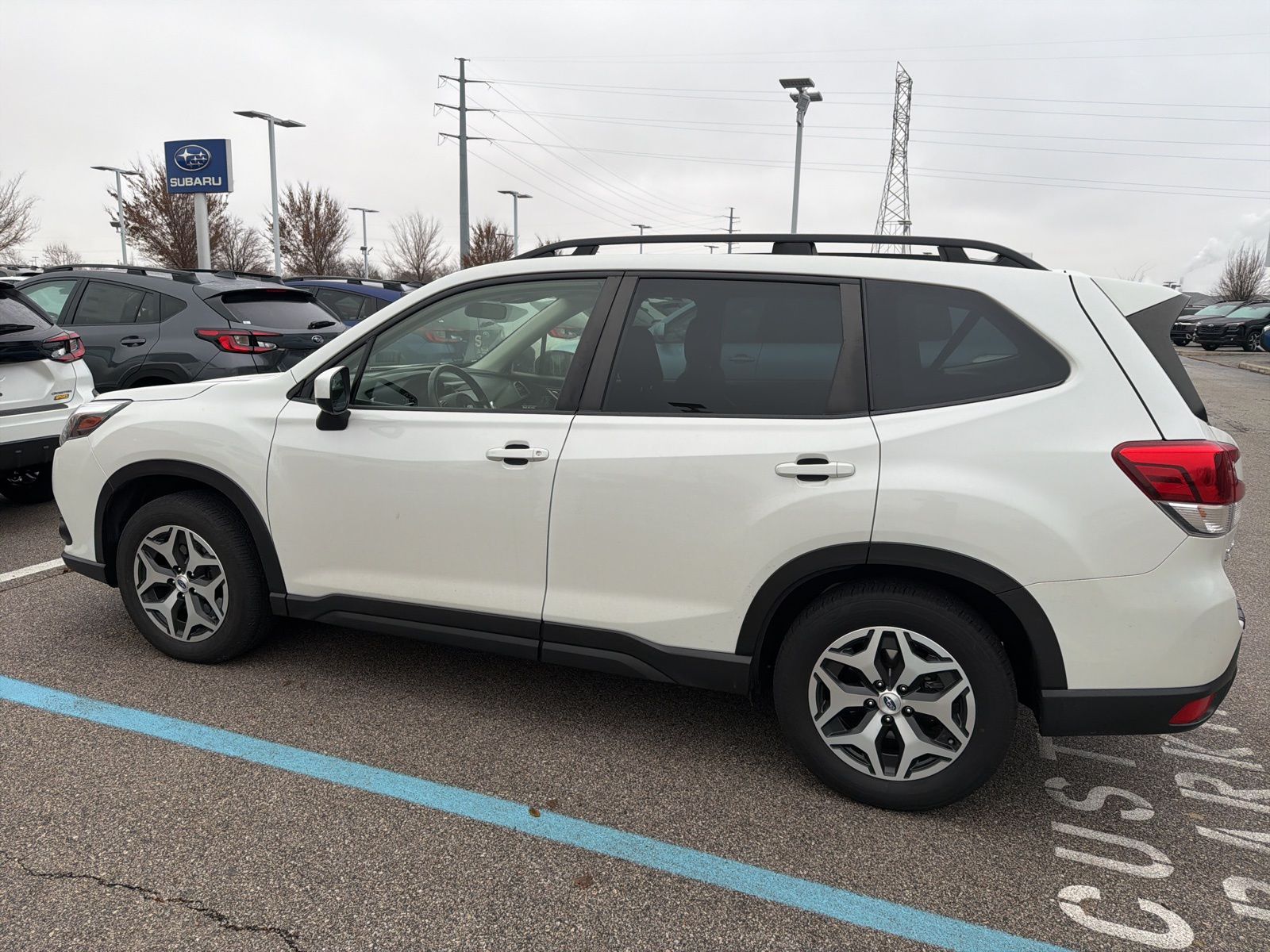 2023 SUBARU FORESTER - Image 7