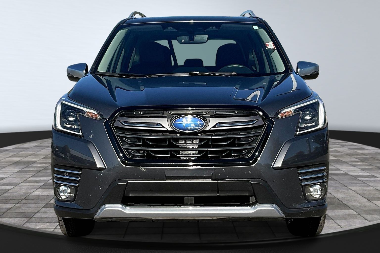 2024 Subaru Forester Touring photo 3