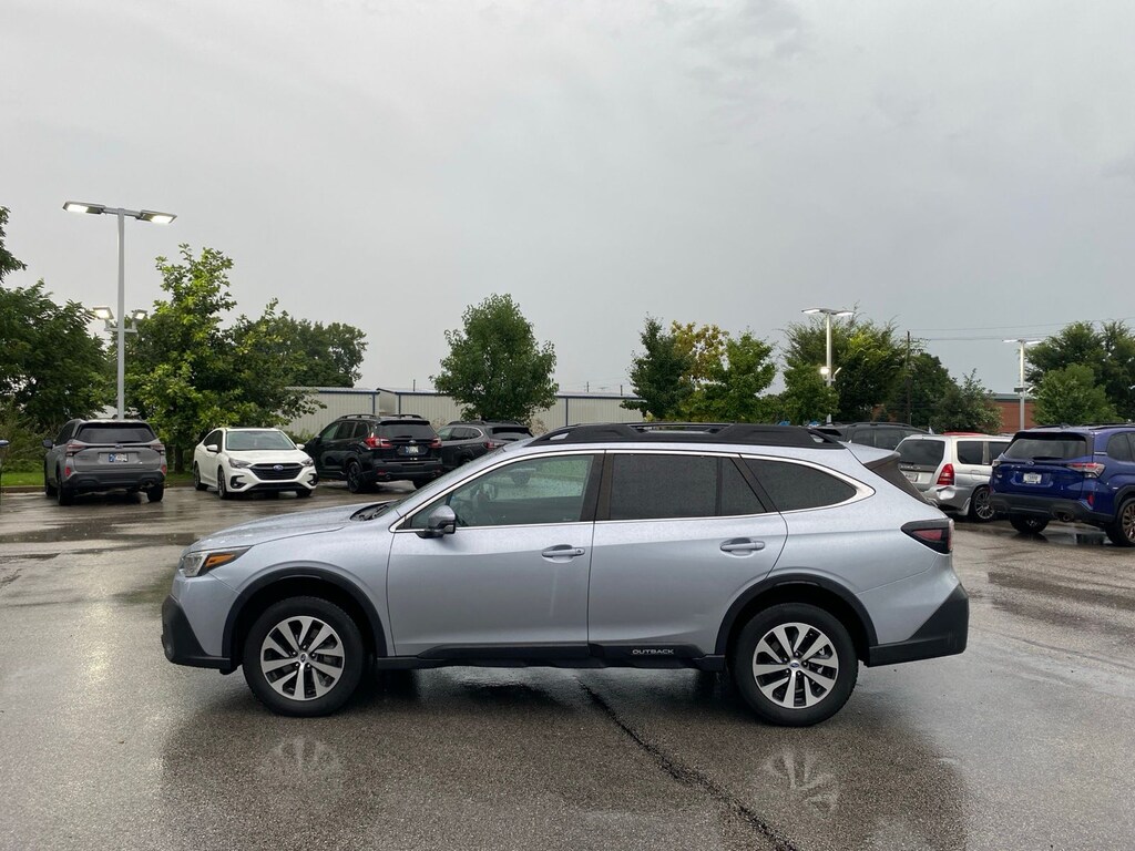 Used 2020 Subaru Outback Premium SUV