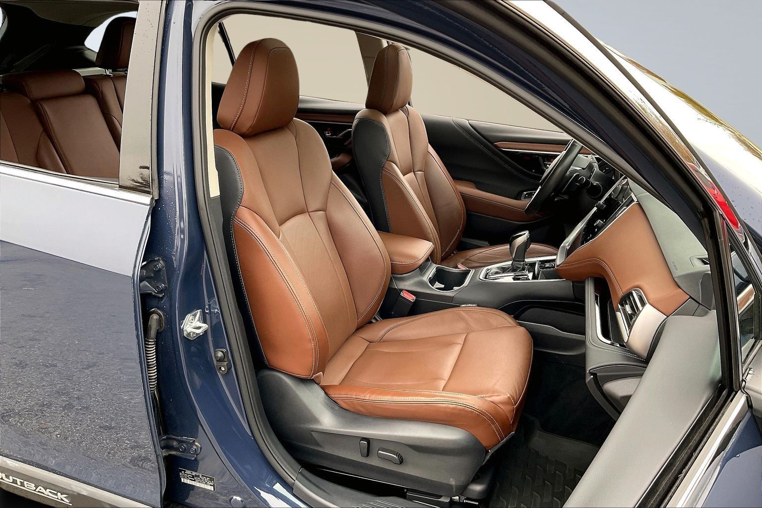 2023 SUBARU OUTBACK - Image 7