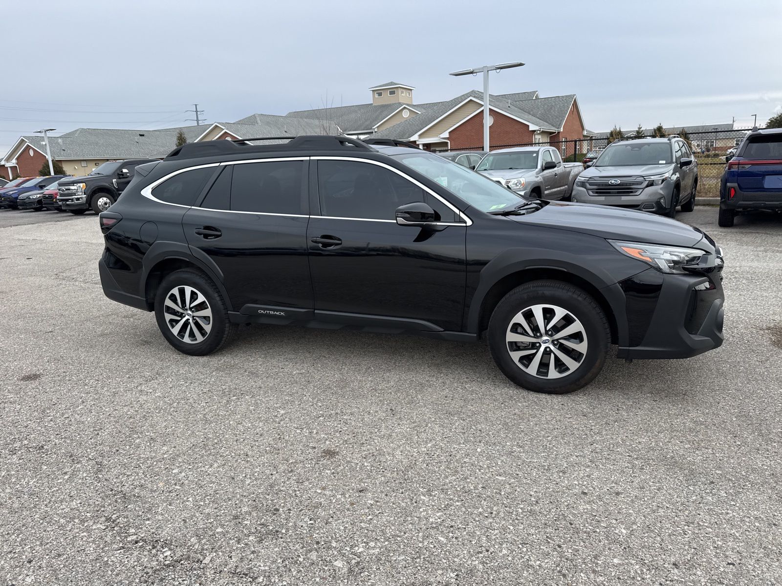 2024 SUBARU OUTBACK - Image 10