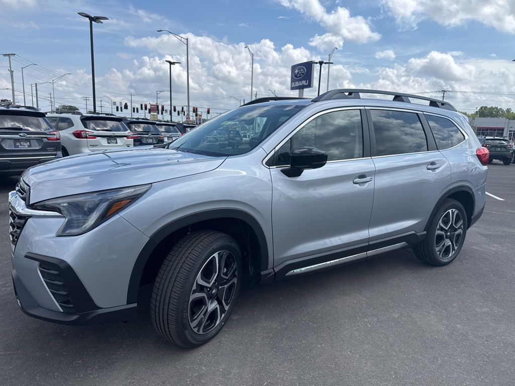 2025 Subaru Ascent Limited photo 2