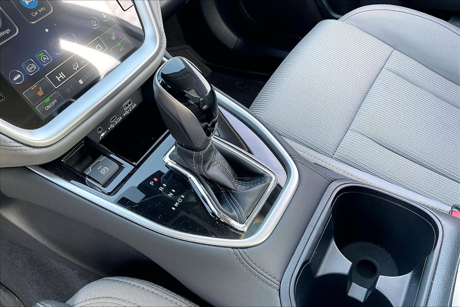 2025 SUBARU LEGACY - Image 13