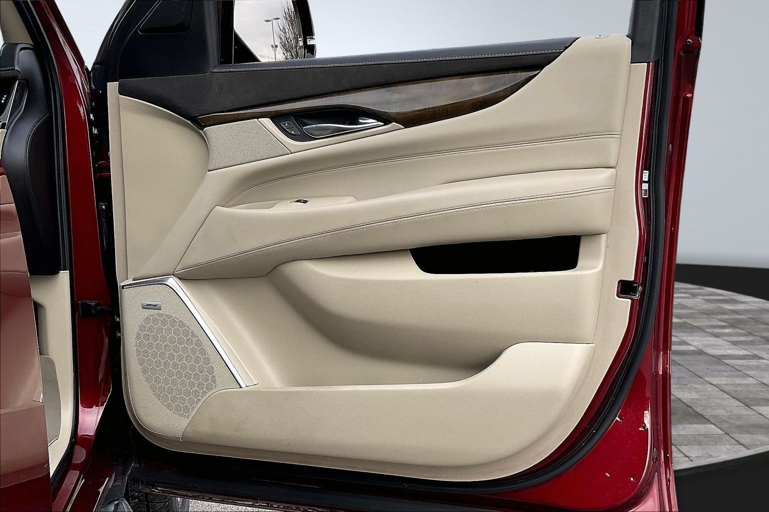 2019 CADILLAC ESCALADE - Image 18