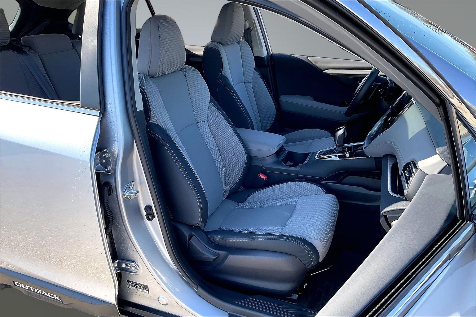 2025 SUBARU OUTBACK - Image 7