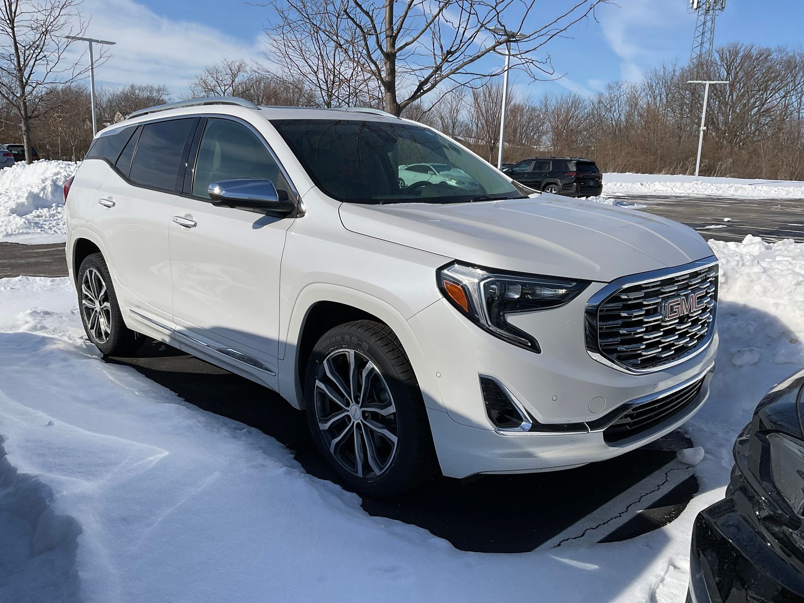 2020 GMC TERRAIN - Image 1
