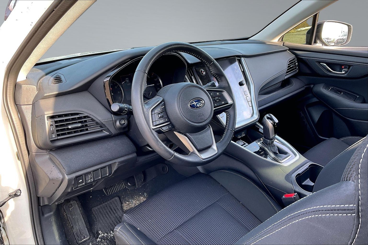 2023 SUBARU LEGACY - Image 10