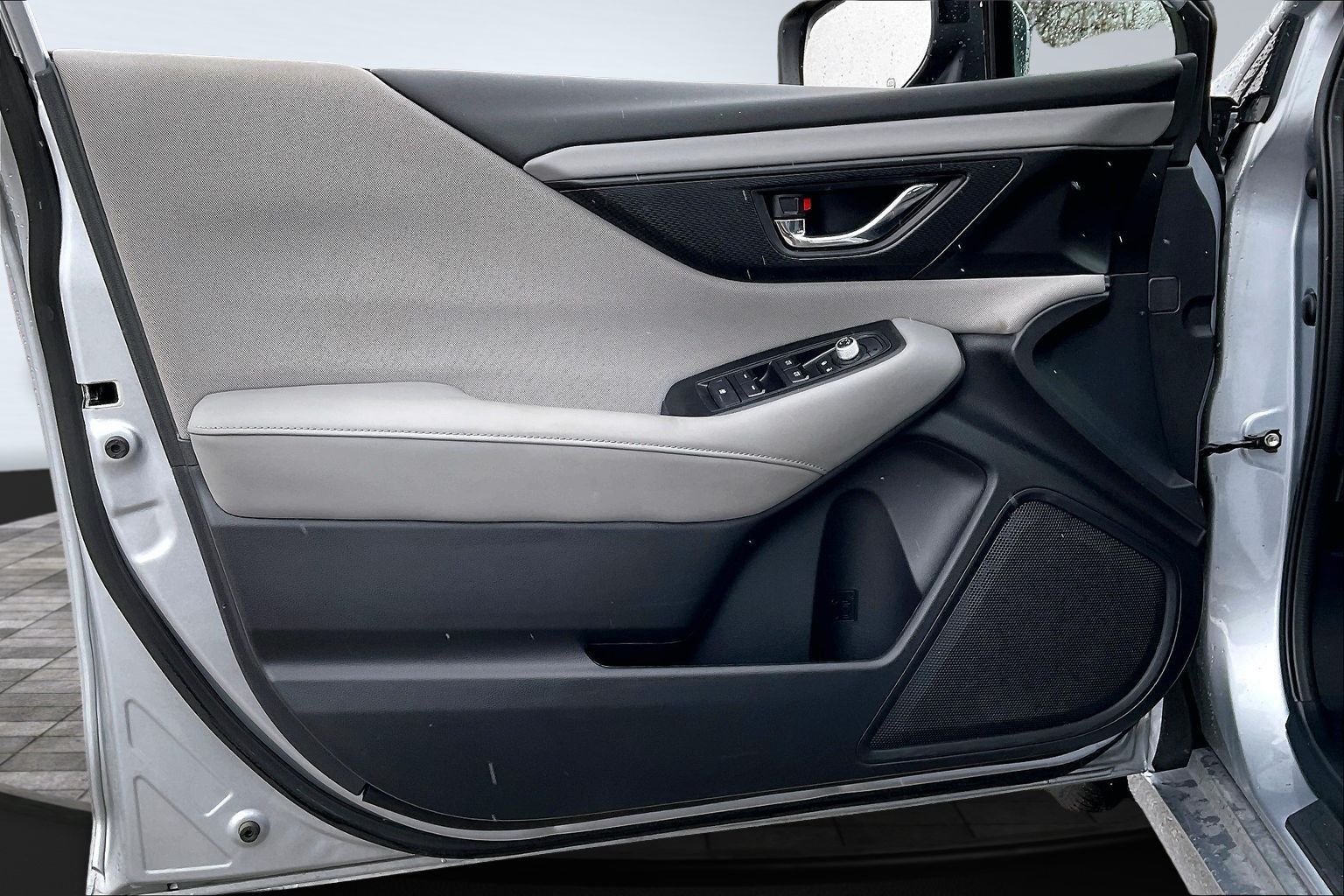 2025 SUBARU LEGACY - Image 16