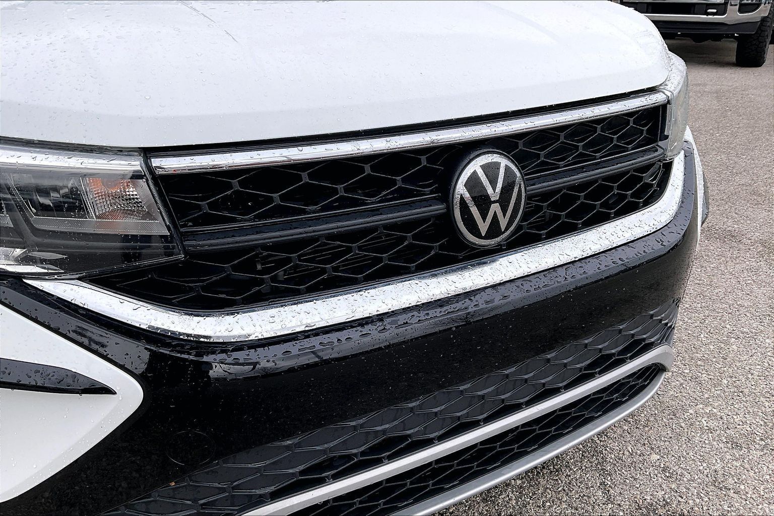 2023 VOLKSWAGEN TAOS - Image 29