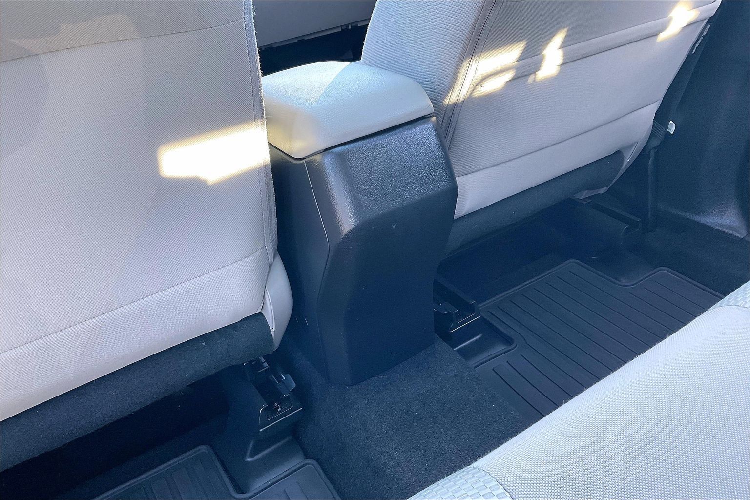 2015 SUBARU FORESTER - Image 24