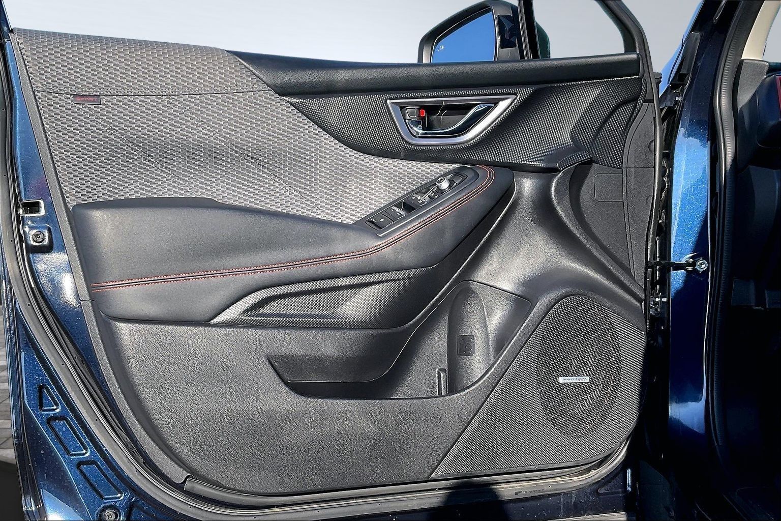 2020 SUBARU FORESTER - Image 17