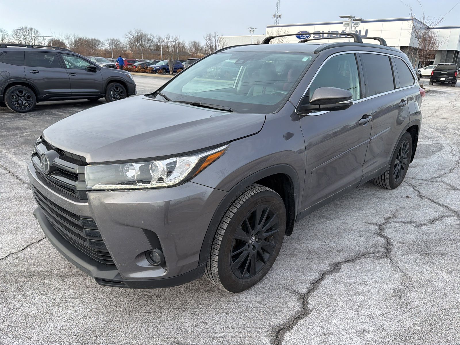 2019 TOYOTA HIGHLANDER - Image 1