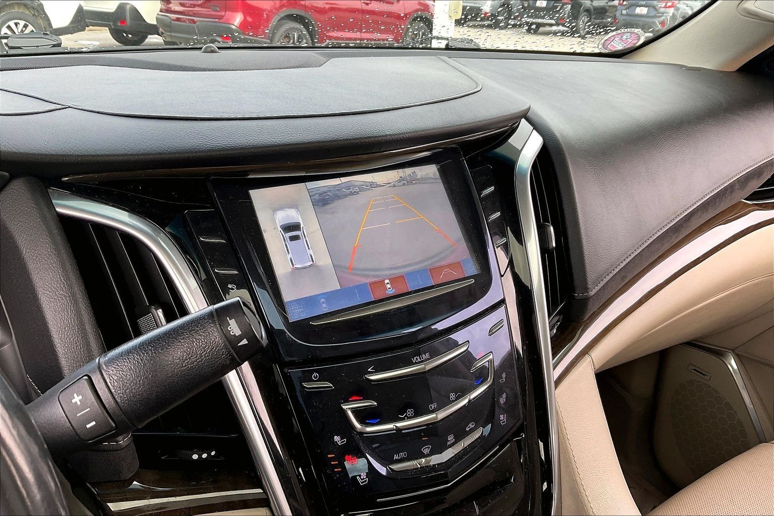 2019 CADILLAC ESCALADE - Image 22