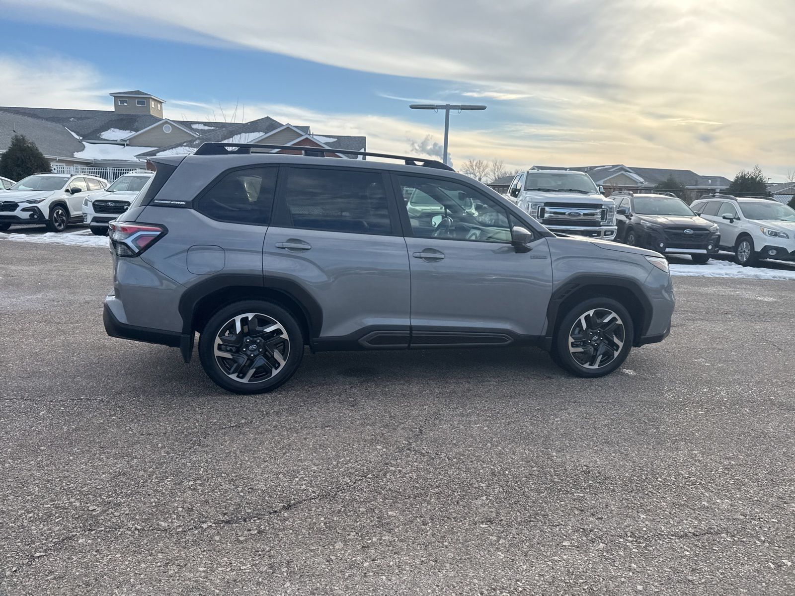 2025 SUBARU FORESTER - Image 14