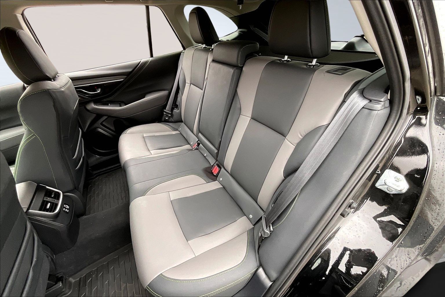 2025 SUBARU OUTBACK - Image 27