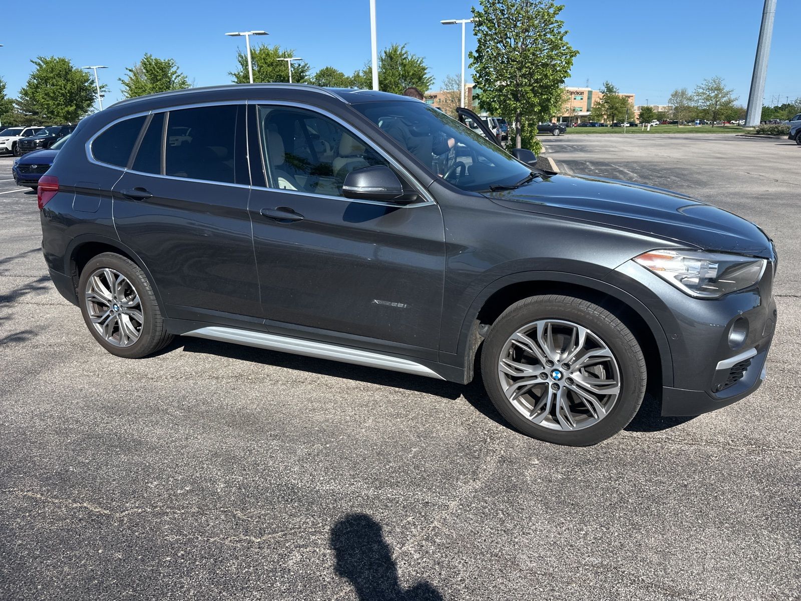 2017 BMW X1 xDrive28i's photo