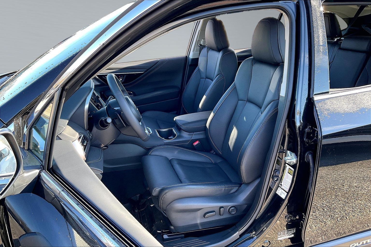 2025 SUBARU OUTBACK - Image 26