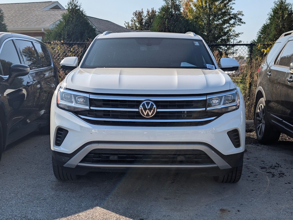 Used 2023 Volkswagen Atlas Cross Sport 2.0T SE w/Technology SUV
