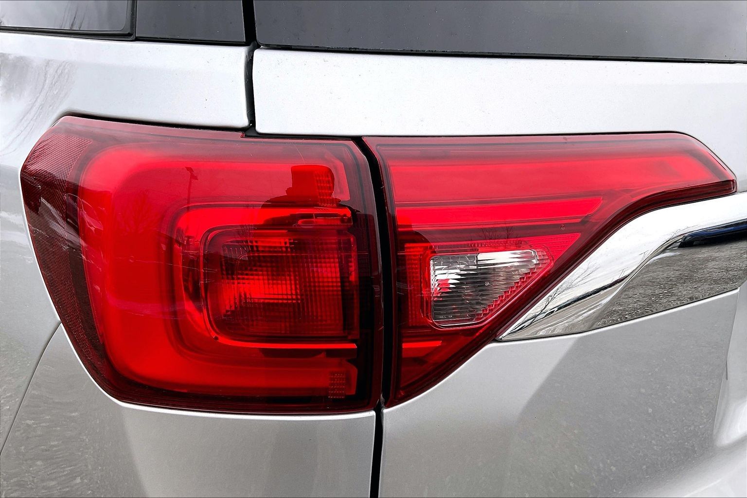 2017 GMC ACADIA - Image 31