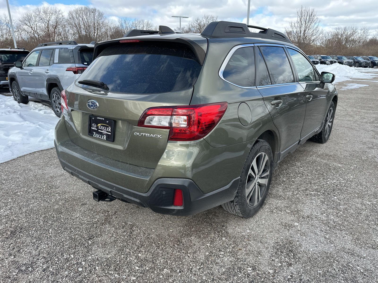 2019 SUBARU OUTBACK - Image 10