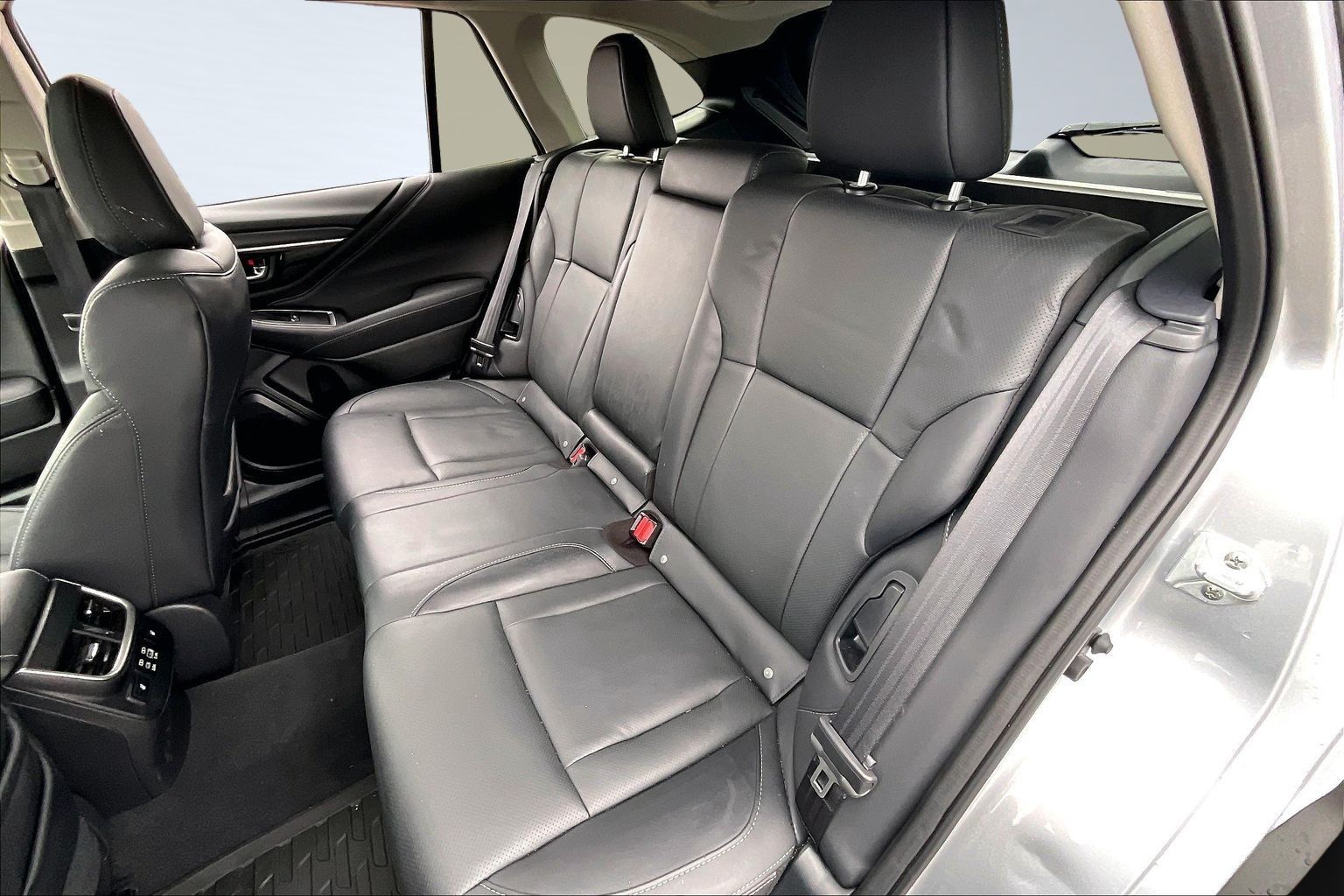 2025 SUBARU OUTBACK - Image 27