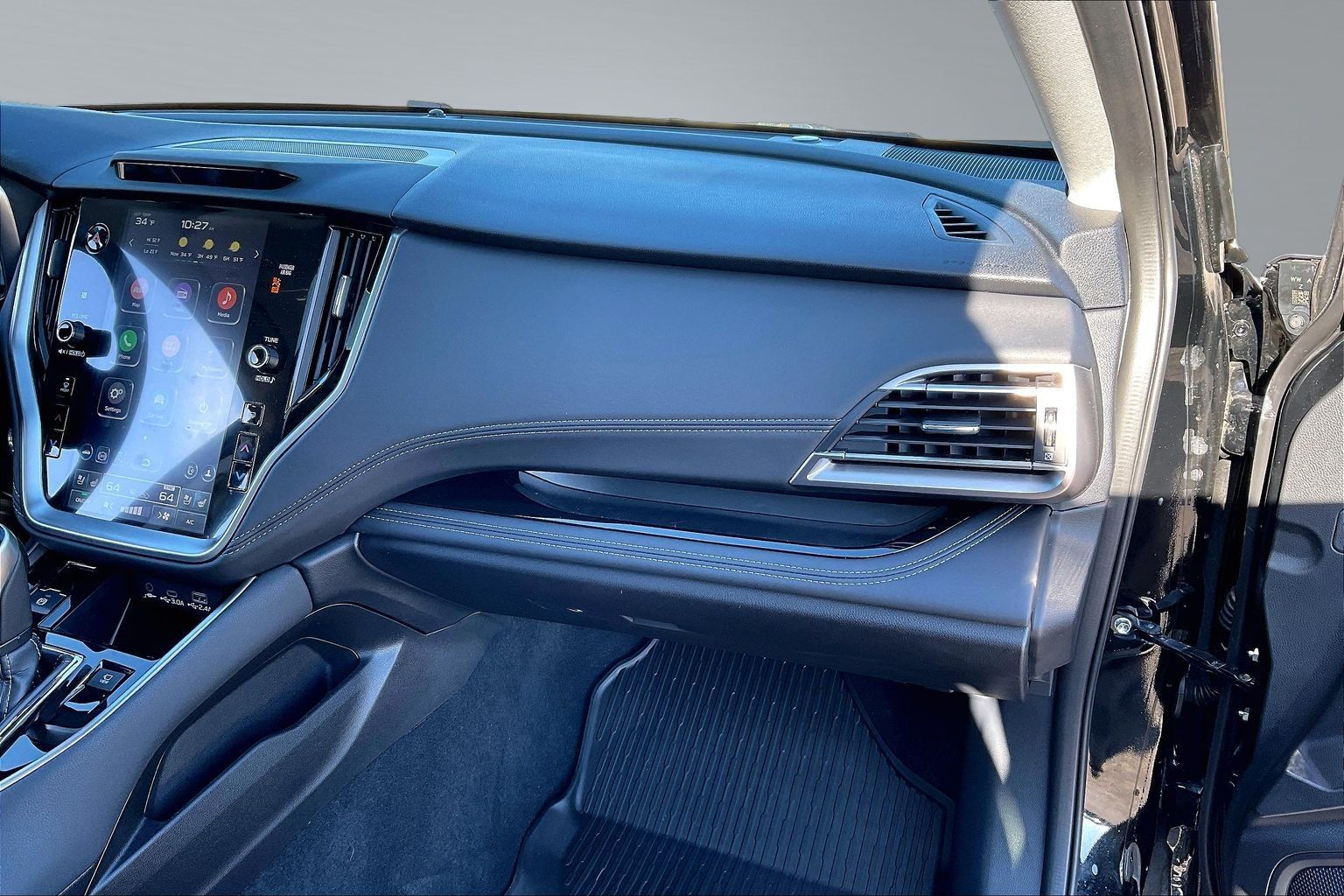 2025 SUBARU OUTBACK - Image 15