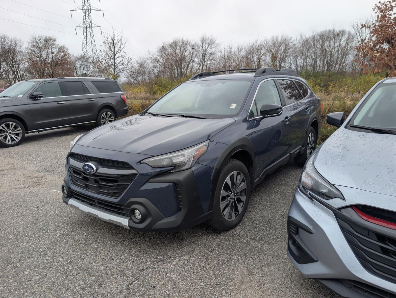 2025 Subaru Outback Limited's photo