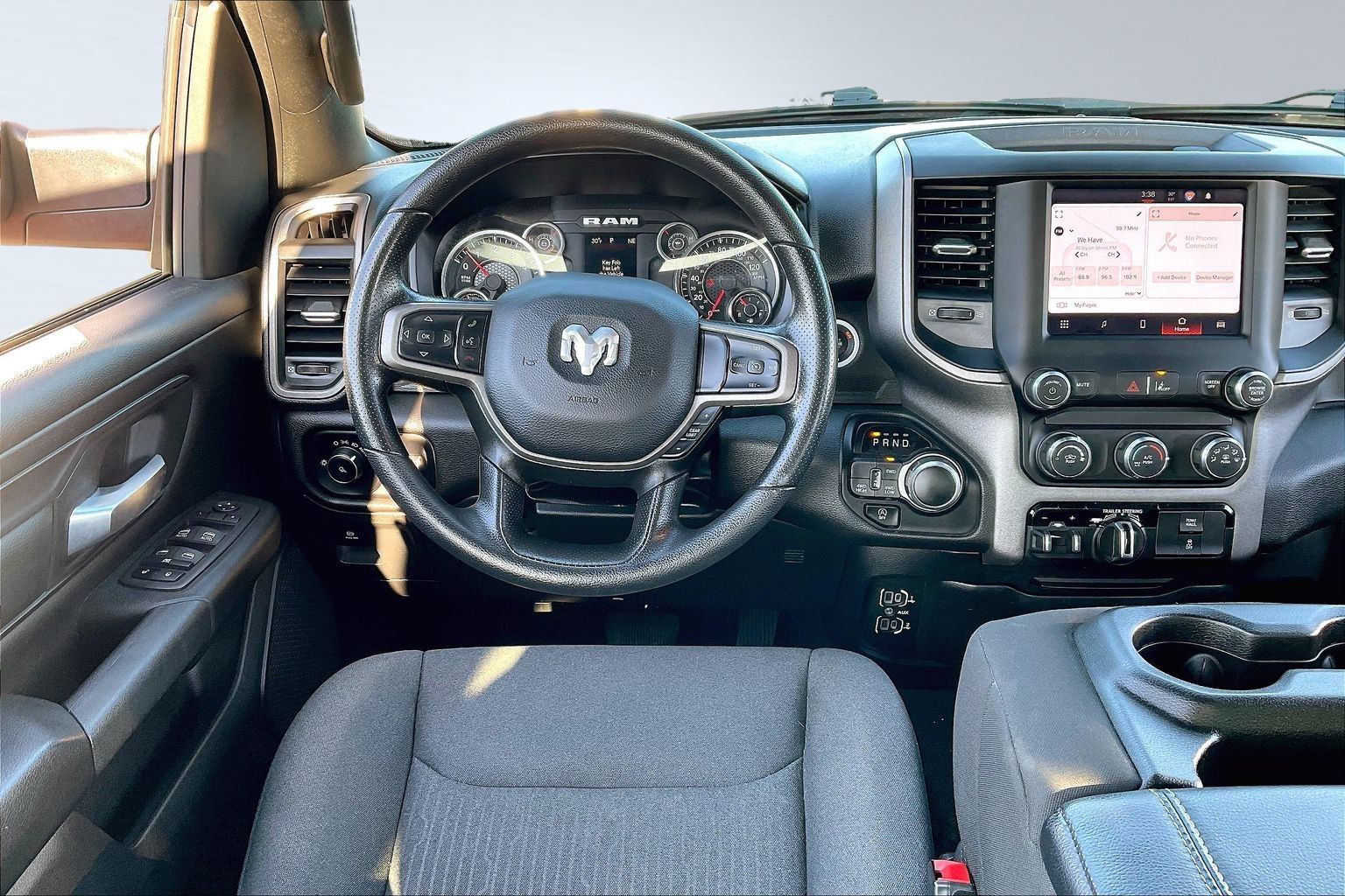 2023 RAM 1500 - Image 5