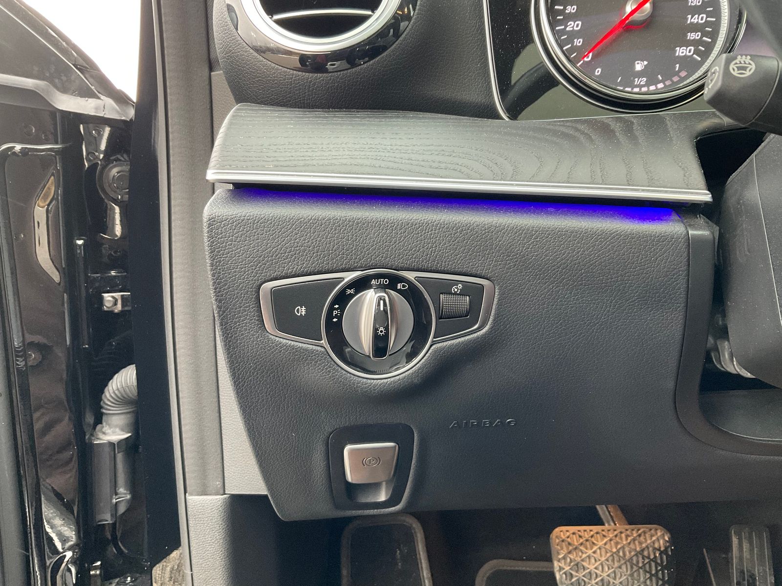 2019 MERCEDES-BENZ E-CLASS - Image 38