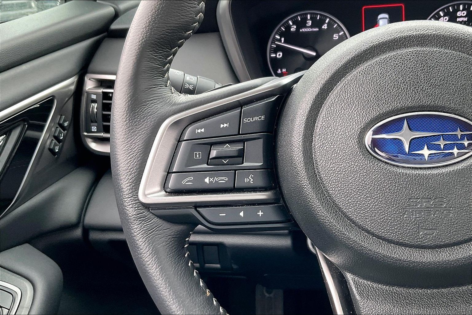 2025 SUBARU LEGACY - Image 19