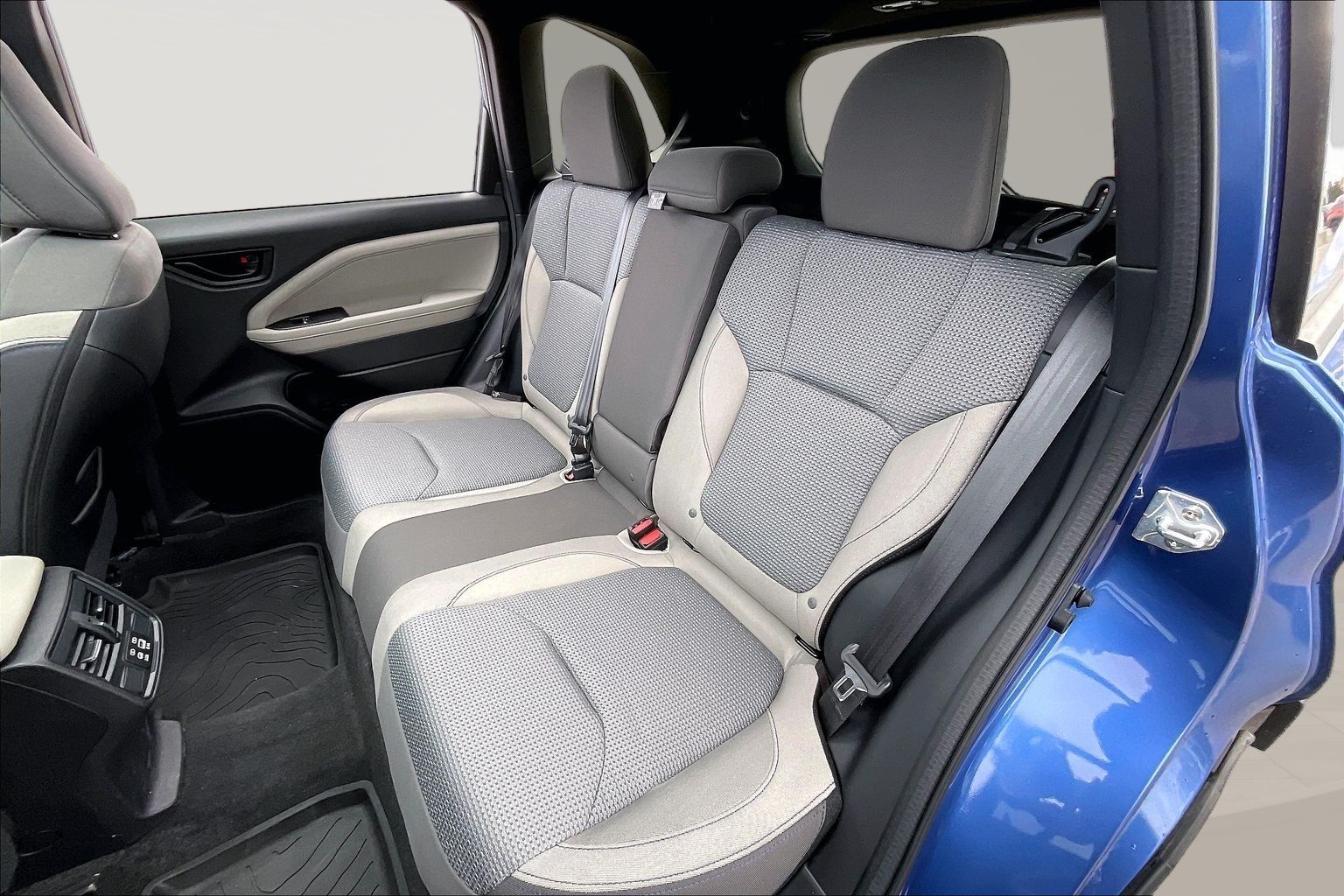 2026 SUBARU FORESTER - Image 27