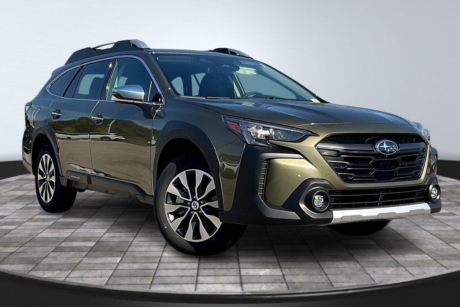 2025 Subaru Outback Touring photo 2