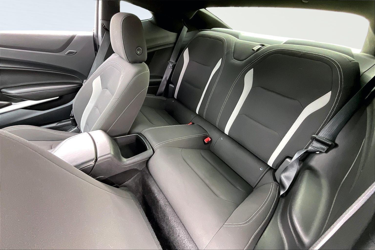 2018 CHEVROLET CAMARO - Image 26