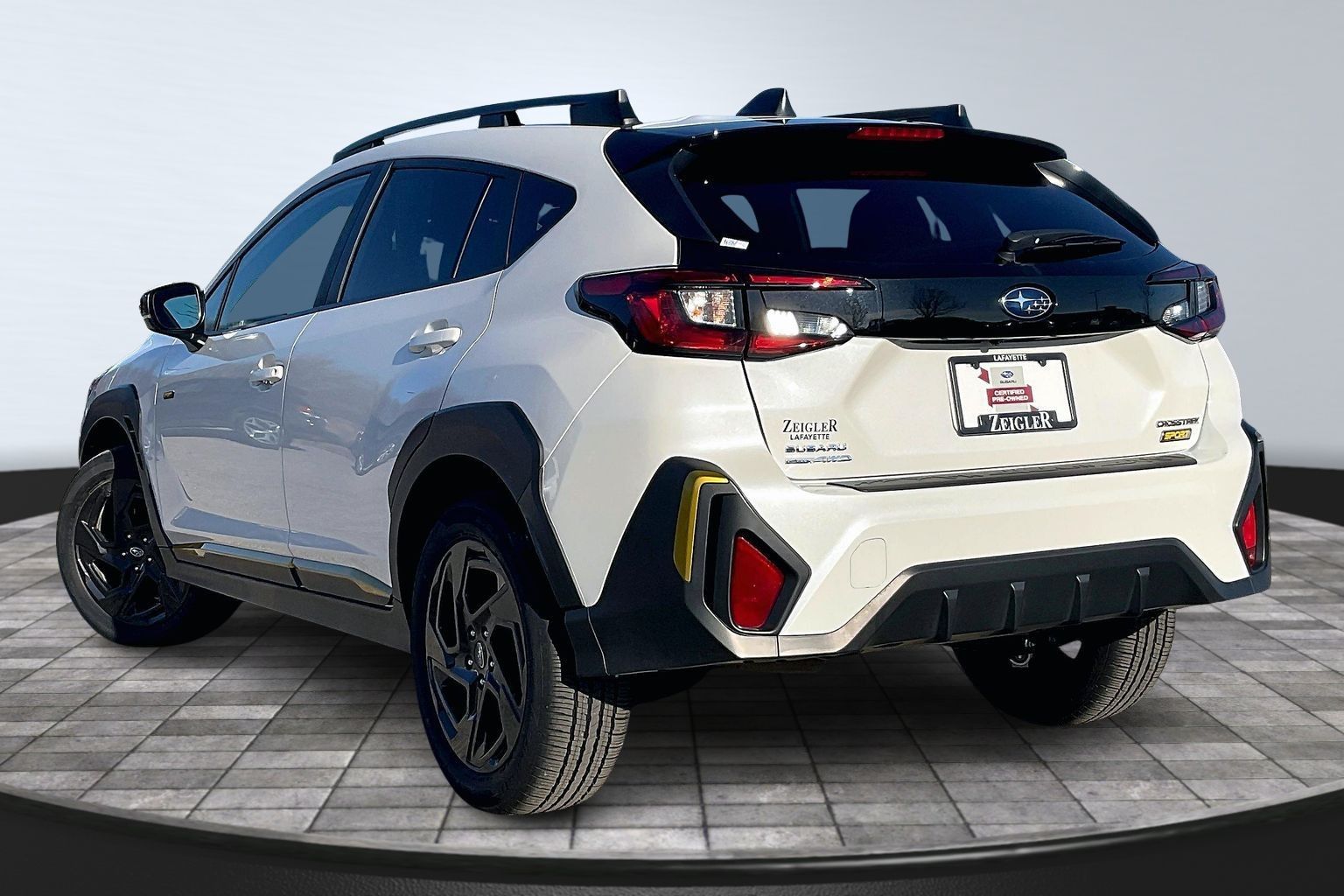 2025 SUBARU CROSSTREK - Image 11
