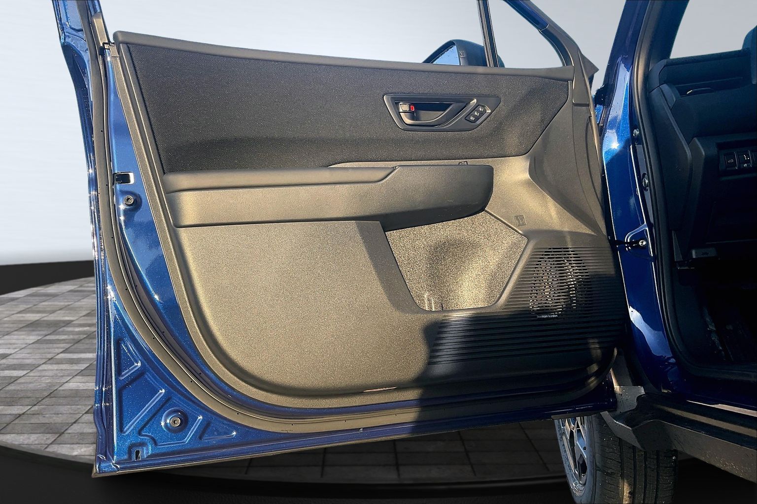 2026 Subaru Outback Limited - Photo 18