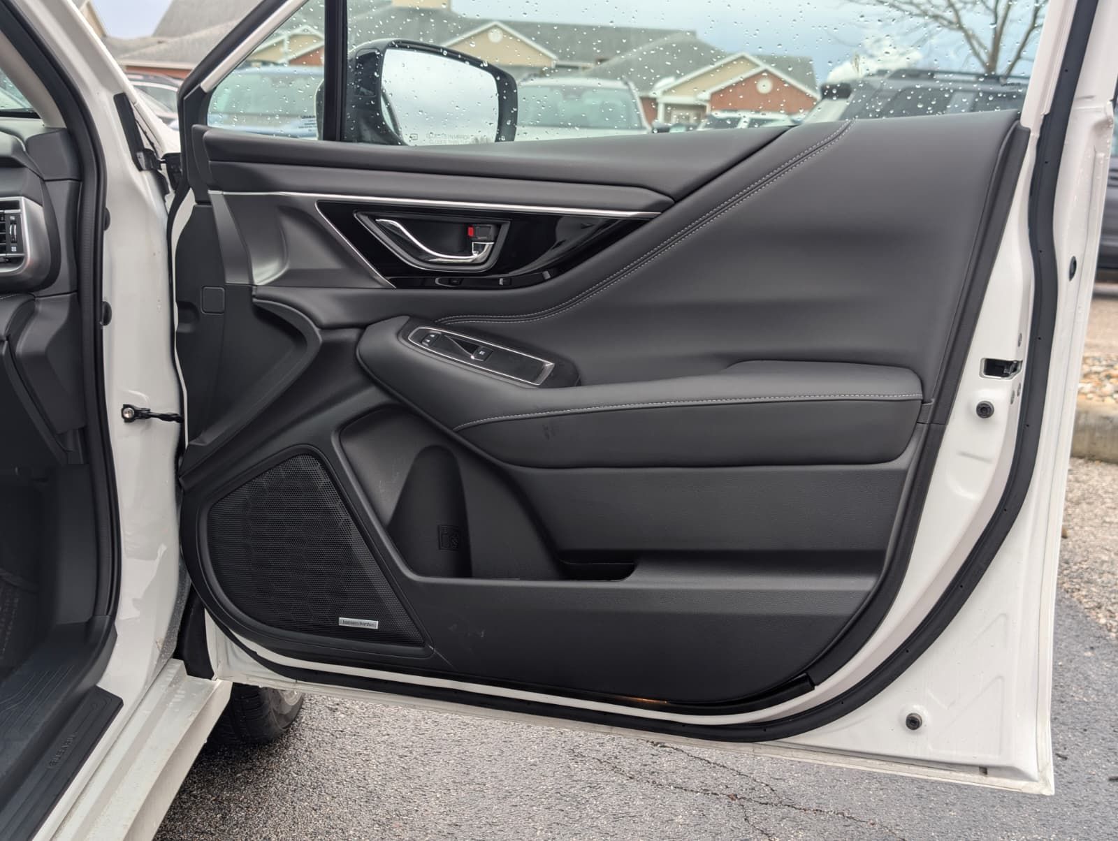 2025 SUBARU LEGACY - Image 32