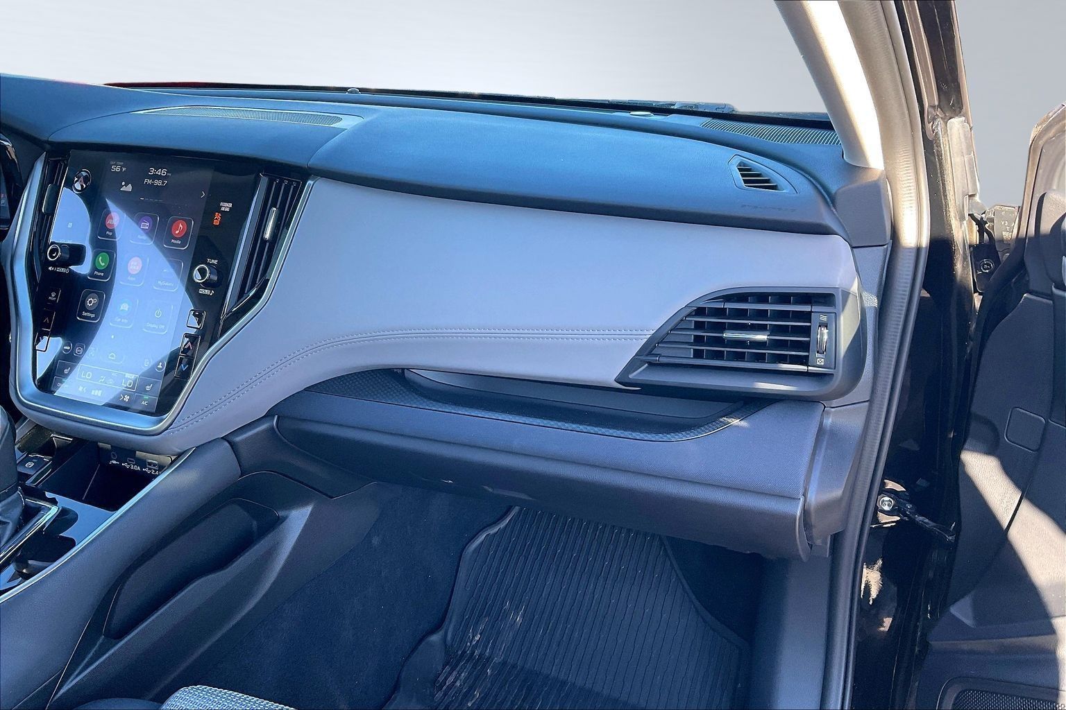 2025 SUBARU OUTBACK - Image 15