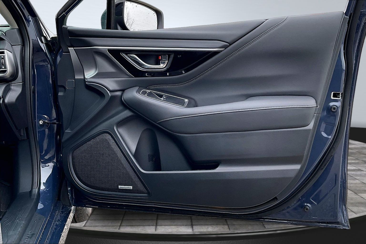 2025 SUBARU LEGACY - Image 18