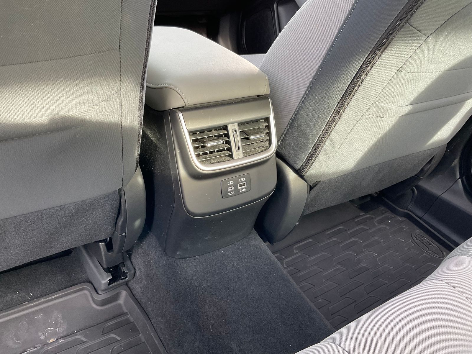 2025 SUBARU LEGACY - Image 26